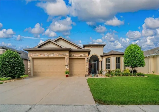 Single family home for sale at 7646 Sw 100Th Ct, Ocala, FL 34481 | MLS# OM710052 | Listing updated on 2026-04-16