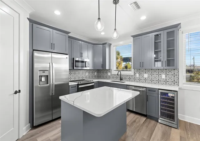 2nd image of 1501 N Morgan St #5, Tampa, FL 33602 | MLS# TB8430353