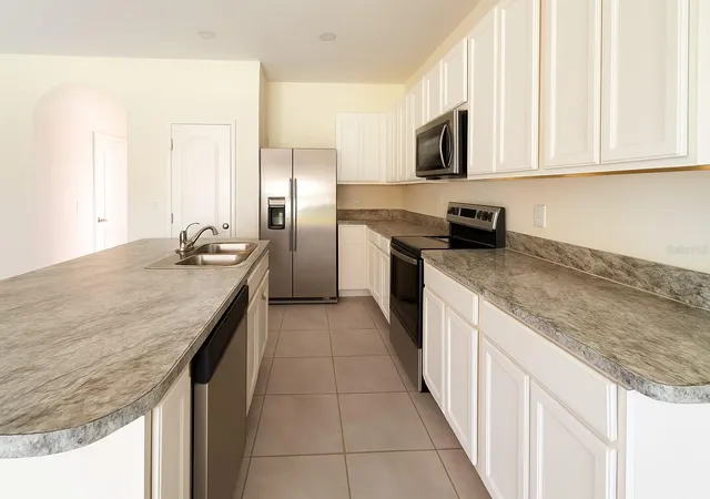 Photo 4 of Townhouse for sale at 1288 Yellow Finch Dr, Davenport, FL 33837 | MLS# S5135210 | Listing updated on 2026-09-15