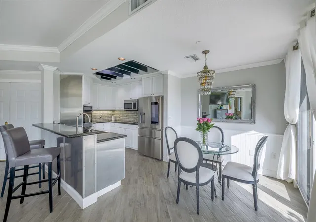 Photo 4 of Condo for sale at 555 5th Avenue NE #183, Saint Petersburg, FL 33701 | MLS# TB8430368 | Listing updated on 2026-08-30