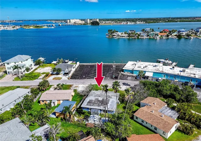 3rd image of 14204 E Parsley Dr, Madeira Beach, FL 33708 | MLS# TB8430496