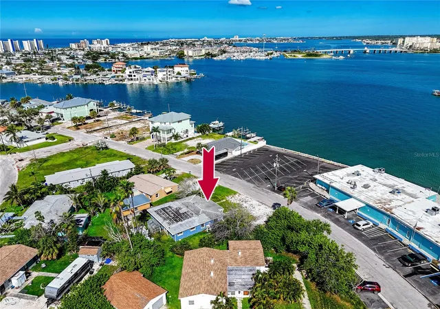 4th image of 14204 E Parsley Dr, Madeira Beach, FL 33708 | MLS# TB8430496