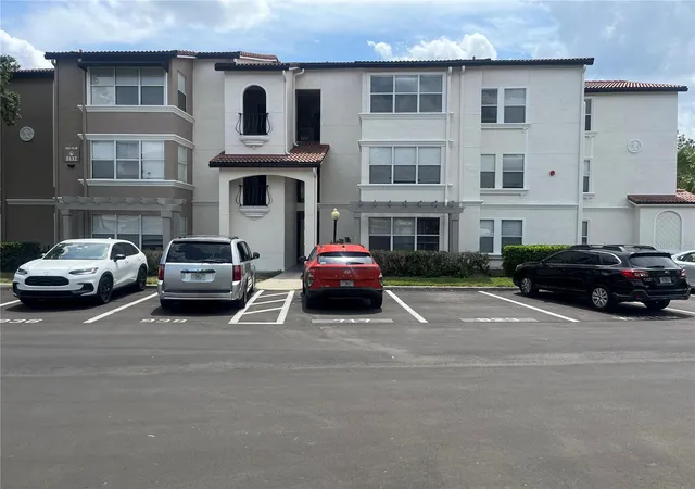 2nd image of 5132 Conroy Rd #938, Orlando, FL 32811 | MLS# O6346808