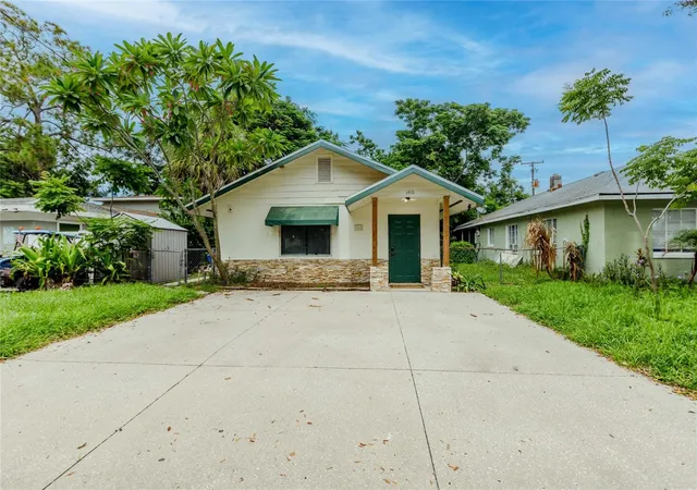 Photo 1 of Multi family home for sale at 1416 19th Ave W, Bradenton, FL 34205 | MLS# TB8430840 | Listing updated on 2026-10-17