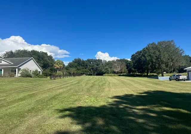 Homes for sale in Weirsdale, FL | 15365 Se 140th Avenue Rd, Weirsdale, FL 32195 | MLS# OM710192
