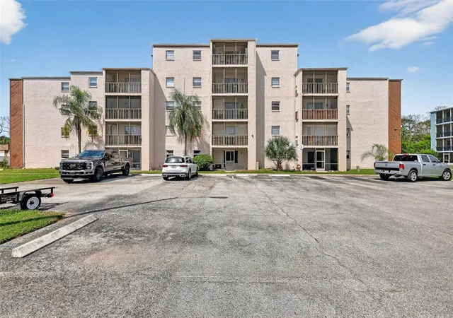 Condo for sale at 5541 Bay Blvd #203, PORT RICHEY, FL 34668 | MLS# TB8430999