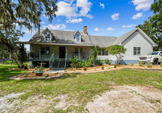 Photo 2 of Single family home for sale at 15019 Carlton Lake Rd, Wimauma, FL 33598 | MLS# TB8431020 | Listing updated on 2026-09-23
