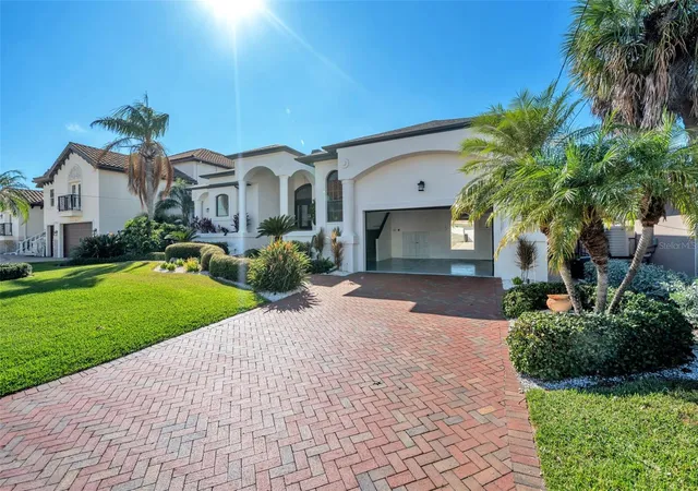 Photo 3 of Single family home for sale at 112 Leeward Is, Clearwater Beach, FL 33767 | MLS# TB8431062 | Listing updated on 2026-10-06