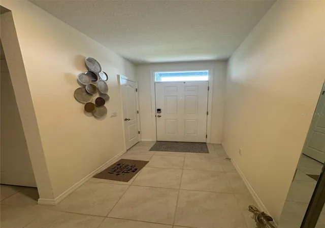 3rd image of 823 Auburn Grove Ct, Auburndale, FL 33823 | MLS# S5135343