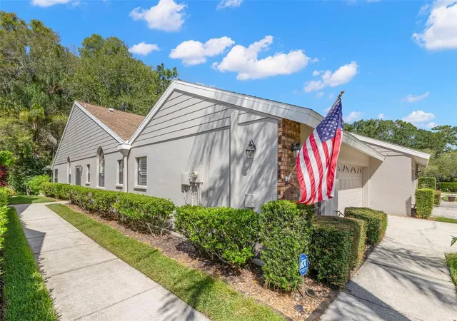 3rd image of 4060 Salem Square Pkwy, Palm Harbor, FL 34685 | MLS# TB8431209