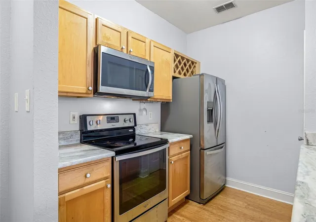 Photo 4 of Condo for sale at 5000 Culbreath Key Way #1-205, Tampa, FL 33611 | MLS# TB8431217 | Listing updated on 2026-09-25