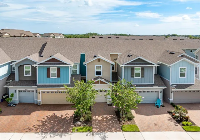 Photo 3 of Townhouse for sale at 14072 Kite Ln, Lithia, FL 33547 | MLS# TB8431240 | Listing updated on 2026-08-28