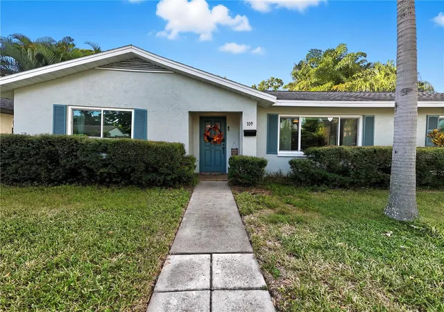 1st image of 109 34Th Ave N, Saint Petersburg, FL 33704 | MLS# TB8431327