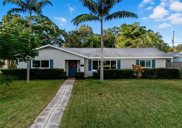 2nd image of 109 34Th Ave N, Saint Petersburg, FL 33704 | MLS# TB8431327