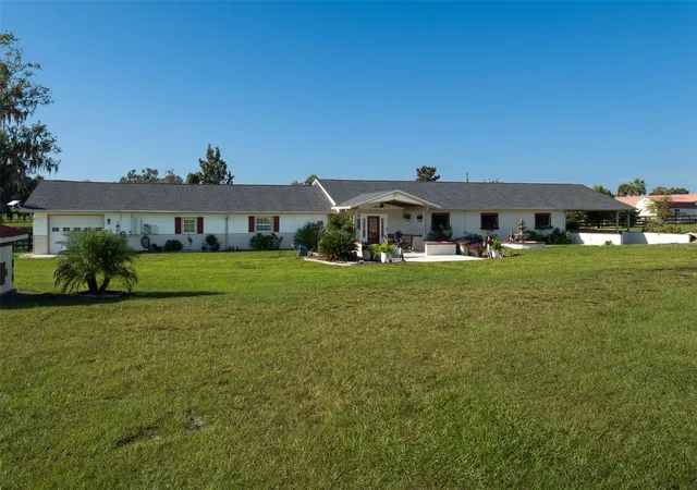 Photo 3 of House for sale at 11403 N Magnolia Ave, Ocala, FL 34475 | MLS# OM710261 | Listing updated on 2026-03-16