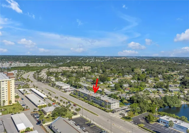 2nd image of 4455 Duhme Rd, ST PETERSBURG, FL 33708