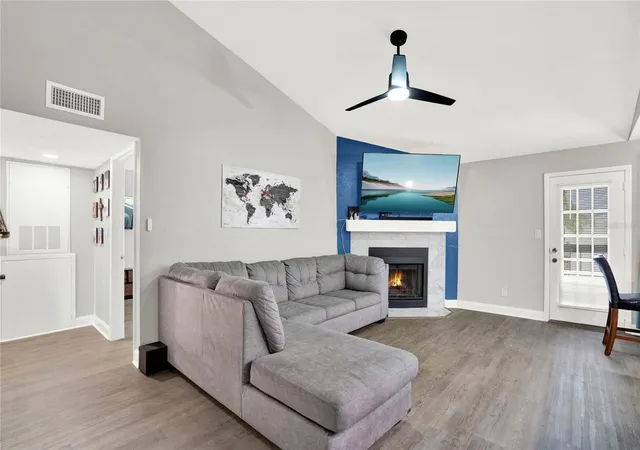 Homes for sale in Orlando, FL | 5545 Devonbriar Way #I201, Orlando, FL 32822 | MLS# O6347408