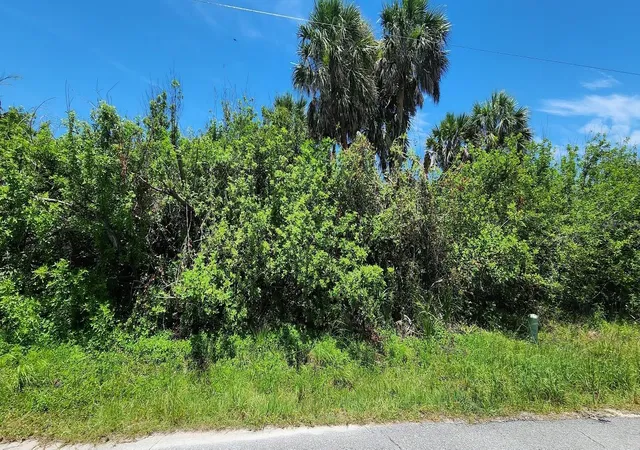 Photo 2 of Land for sale at 108 Bebb Ct, Rotonda West, FL 33947 | MLS# D6143971 | Listing updated on 2026-10-07