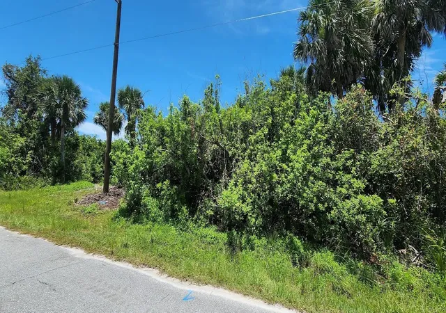 Photo 3 of Land for sale at 108 Bebb Ct, Rotonda West, FL 33947 | MLS# D6143971 | Listing updated on 2026-10-07