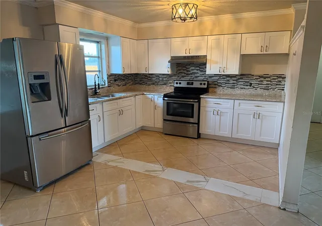 Photo 3 of Single family home for sale at 1104 Fruitland Ave, Bradenton, FL 34207 | MLS# A4666305 | Listing updated on 2026-09-27