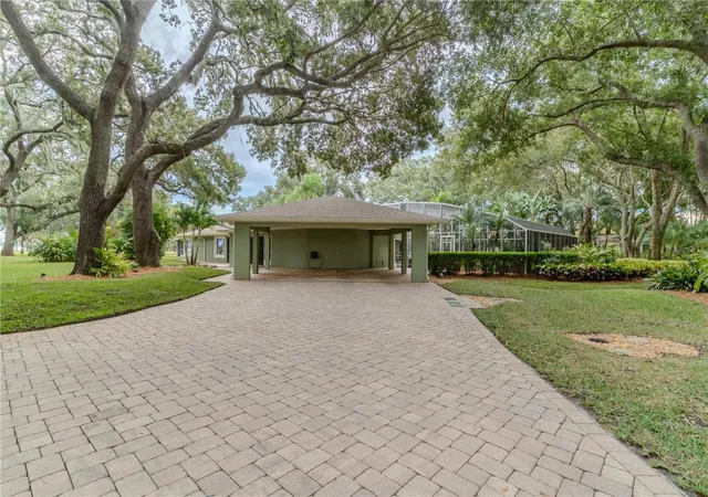 Photo 2 of Single family home for sale at 8010 Lake Lowery Rd, Haines City, FL 33844 | MLS# P4936425 | Listing updated on 2026-06-23