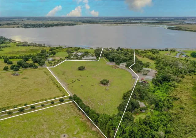Photo 3 of Single family home for sale at 8010 Lake Lowery Rd, Haines City, FL 33844 | MLS# P4936425 | Listing updated on 2026-06-23