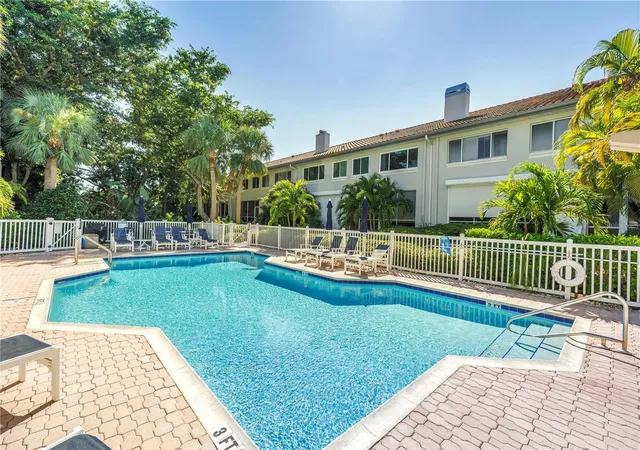 Homes for sale in Saint Petersburg, FL | 903 Pinellas Bayway S #302, Saint Petersburg, FL 33715 | MLS# TB8431555