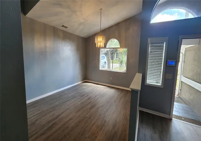 4th image of 300 Sun Oaks Ct, Lake Mary, FL 32746 | MLS# O6347585