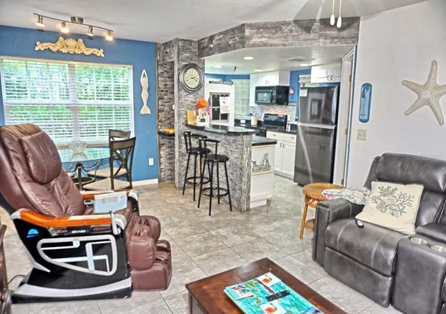 Homes for sale in Lutz, FL | 21107 Fountain View Ln #5102, Lutz, FL 33558 | MLS# W7879287
