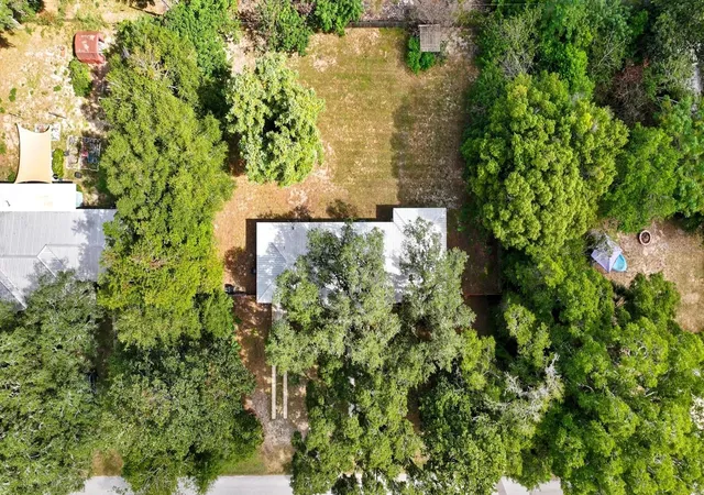 Photo 3 of Single family home for sale at 130 Sw Peach St, Keystone Heights, FL 32656 | MLS# V4945106 | Listing updated on 2026-08-03