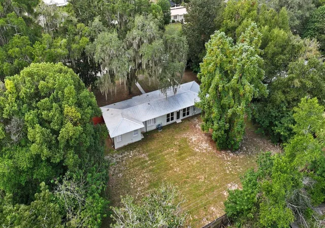 Photo 4 of Single family home for sale at 130 Sw Peach St, Keystone Heights, FL 32656 | MLS# V4945106 | Listing updated on 2026-08-03