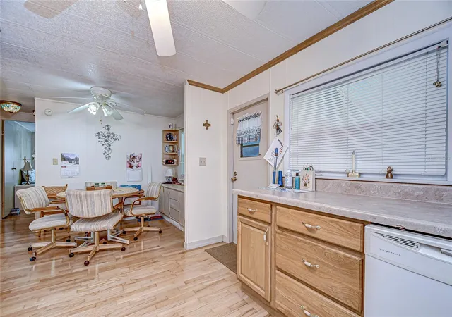 Photo 4 of Manufactured home for sale at 39443 Elgin Dr, Zephyrhills, FL 33542 | MLS# TB8431872 | Listing updated on 2026-09-28