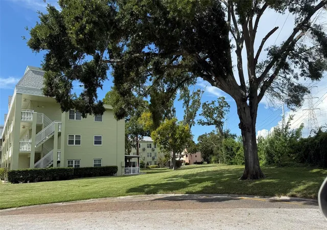 2nd image of 2460 Canadian Wy, CLEARWATER, FL 33763