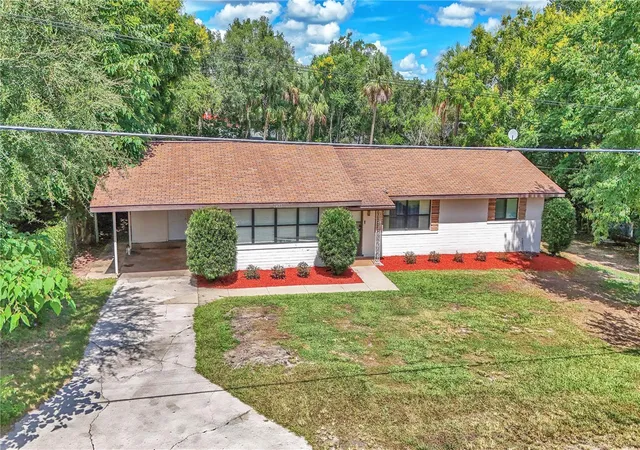 2nd image of 2433 Ne 2nd St, Ocala, FL 34470 | MLS# OM710390
