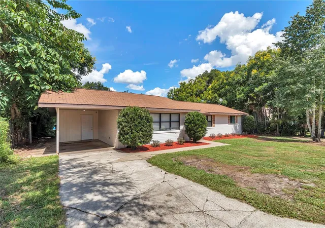 3rd image of 2433 Ne 2Nd St, Ocala, FL 34470 | MLS# OM710390