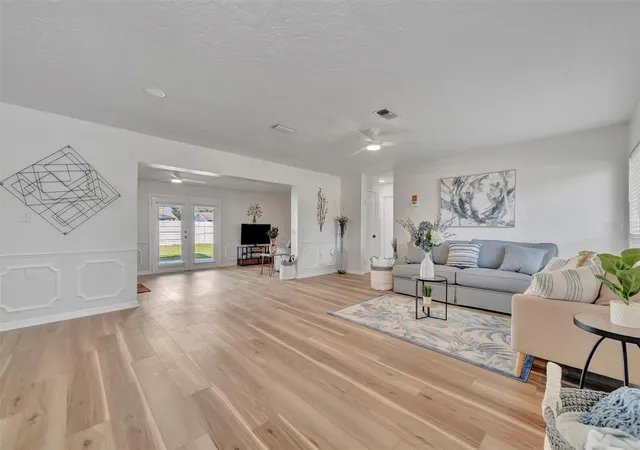 Photo 3 of Single family home for sale at 6209 Flamingo Dr, Apollo Beach, FL 33572 | MLS# TB8432117 | Listing updated on 2026-09-28