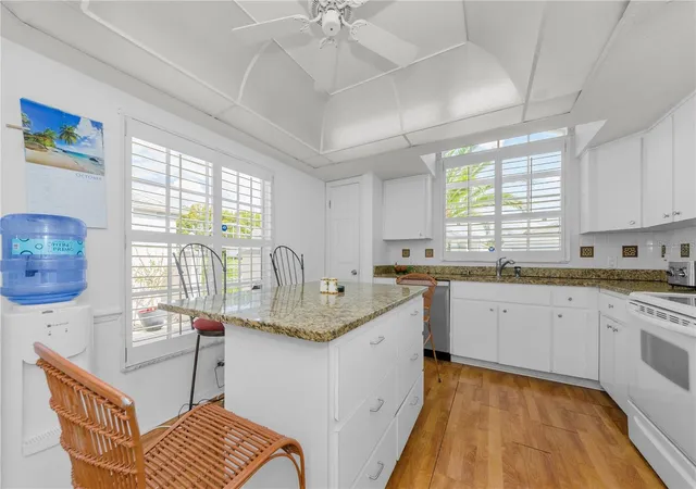 5th image of 10443 Casa Grande Cir, Spring Hill, FL 34608 | MLS# TB8432140