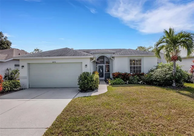 Single family home for sale at 8976 Whitemarsh Ave, Sarasota, FL 34238 | MLS# A4666547 | Listing updated on 2026-03-27