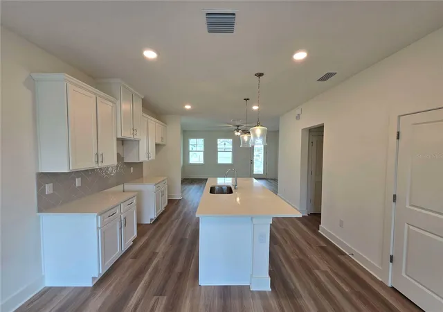Photo 4 of Single family home for sale at 3836 Daybreak Run Loop, Spring Hill, FL 34609 | MLS# R4909993 | Listing updated on 2026-09-12