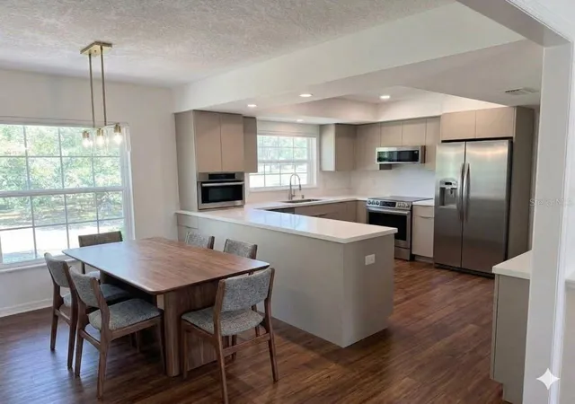 Photo 4 of Single family home for sale at 1449 Errol Pkwy, Apopka, FL 32712 | MLS# O6348035 | Listing updated on 2026-10-02