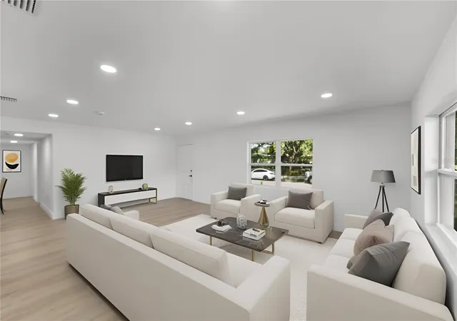 3rd image of 3118 Pickfair St, Orlando, FL 32803 | MLS# O6348104
