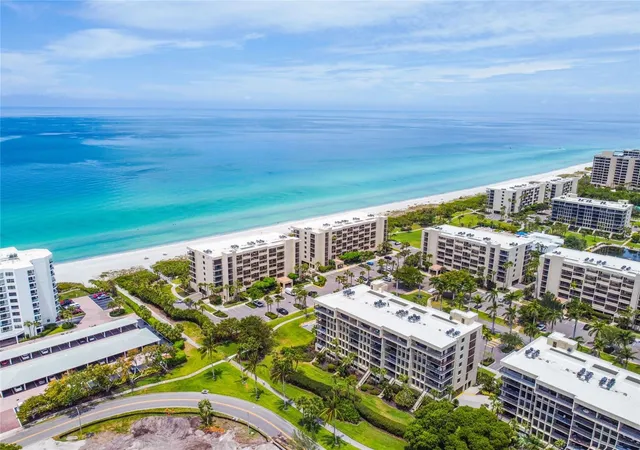 Photo 1 of Condo for sale at 1065 Gulf Of Mexico Dr #402, Longboat Key, FL 34228 | MLS# A4666641 | Listing updated on 2026-09-17