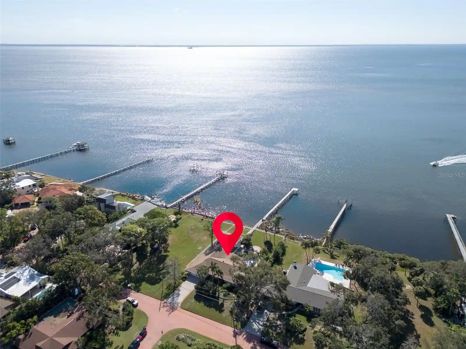 Photo 1 of Single family home for sale at 1100 Friendly Wy S, Saint Petersburg, FL 33705 | MLS# TB8432607 | Listing updated on 2026-10-25