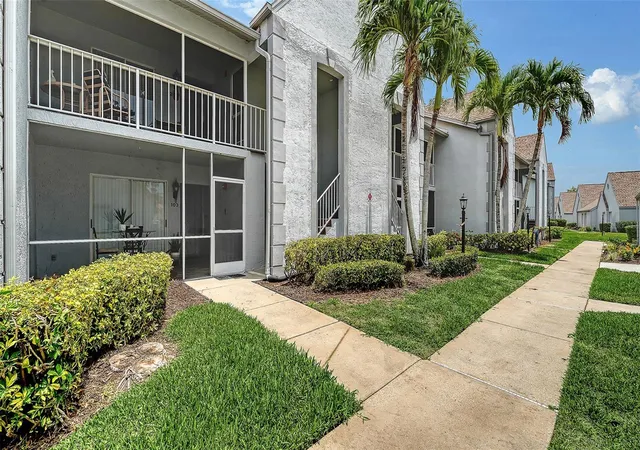 Photo 2 of Condo for sale at 6611 Stone River Rd #103, Bradenton, FL 34203 | MLS# A4666696 | Listing updated on 2026-09-20