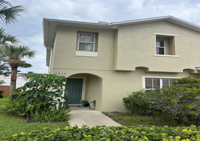 Townhouse for sale at 2013 Sea Front Ct, CLEARWATER, FL 33763 | MLS# TB8432755