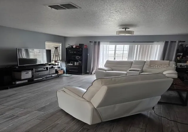Photo 3 of Townhouse for sale at 2013 Sea Front Ct, Clearwater, FL 33763 | MLS# TB8432755 | Listing updated on 2026-03-24