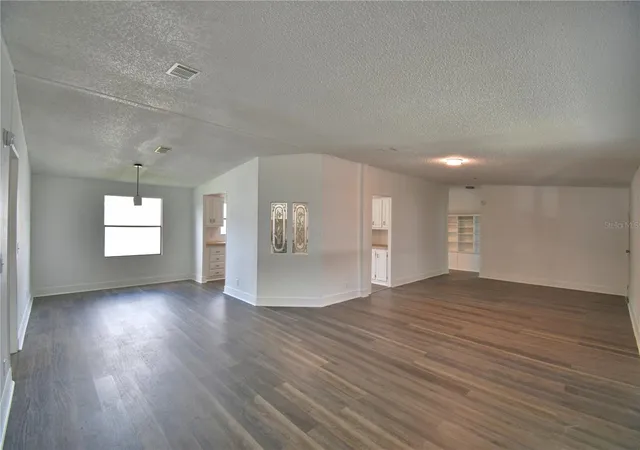 Photo 2 of Manufactured home for sale at 306 Townbridge Dr, Haines City, FL 33844 | MLS# P4936500 | Listing updated on 2026-09-17