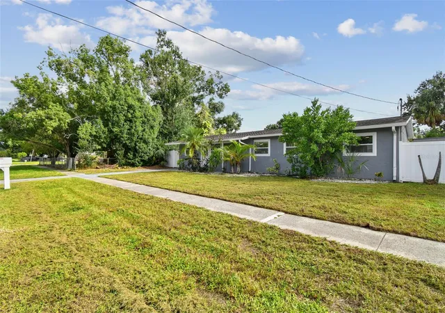 2nd image of 4722 W Bay Ave, Tampa, FL 33616 | MLS# TB8432994