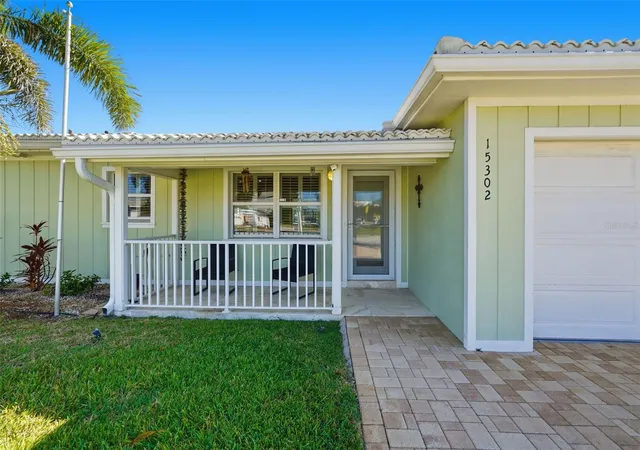 5th image of 15302 Harbor Dr, Madeira Beach, FL 33708 | MLS# TB8433038