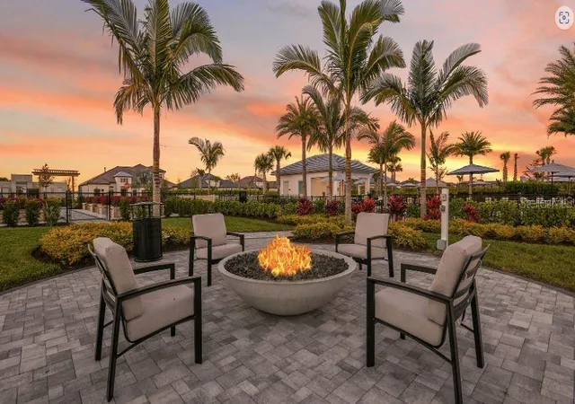 2nd image of 4054 Santa Caterina Blvd, BRADENTON, FL 34211